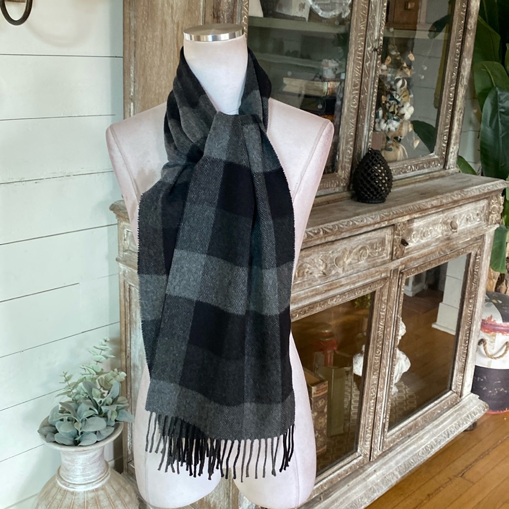 AMICALE LUXURY BLACK GRAY CASHMERE SCARF HOLE